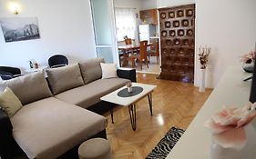 Apartments Kresan